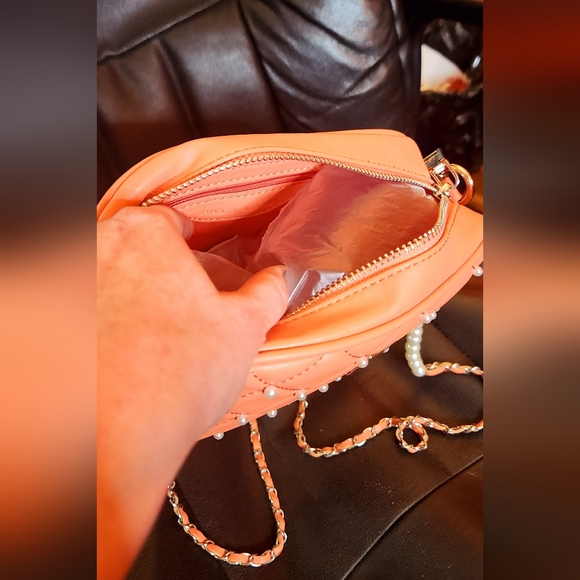 Badgley Mischka Diamond Quilted Purse with Pearls - NWT - Picture 5 of 9